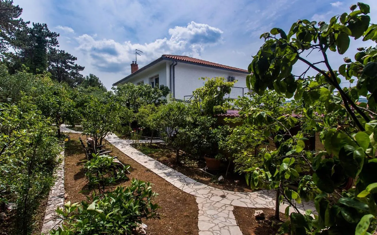 Apartments Nada Šilo